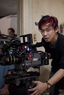 How tall is James Wan?